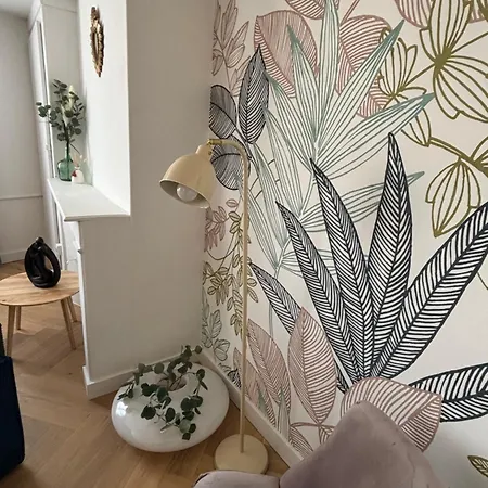 La Parenthese Apartment *